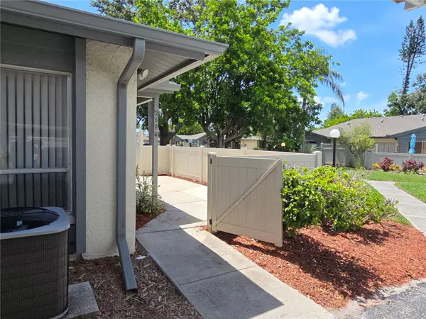 Bradenton, FL 34205,2606 29TH AVE W #12