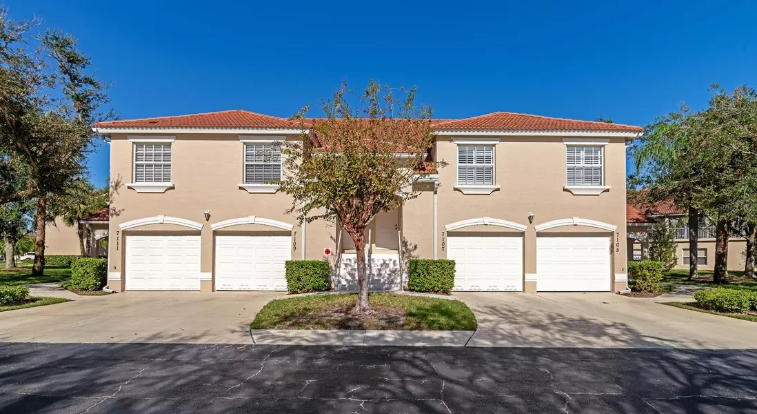 7107 CEDAR HOLLOW CIR #24-202, Bradenton, FL 34203