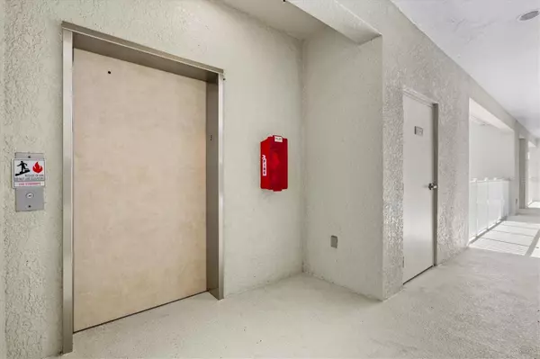 Venice, FL 34292,1000 SAN LINO CIR #1032