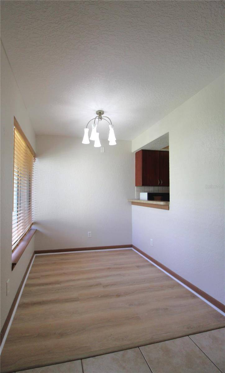 Bradenton, FL 34207,4917 25TH ST W #102