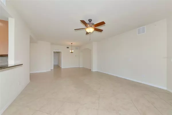 Bradenton, FL 34212,318 WINDING BROOK LN #104