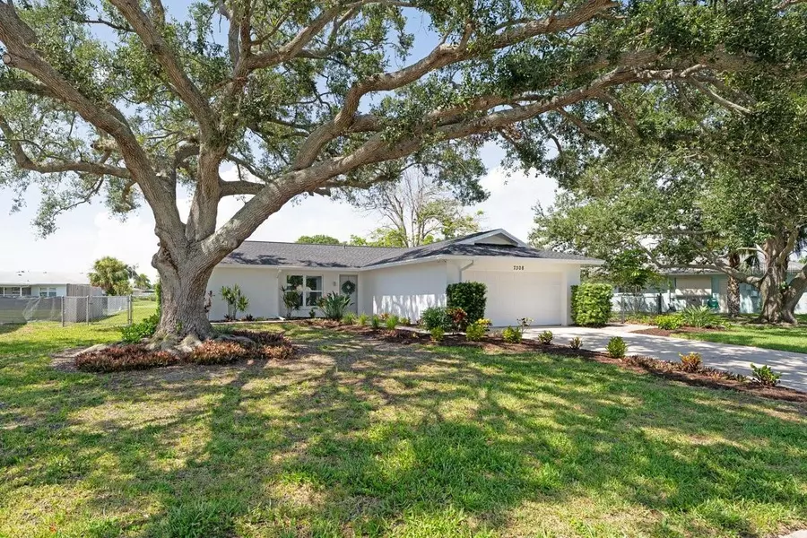 7308 17TH AVE W, Bradenton, FL 34209
