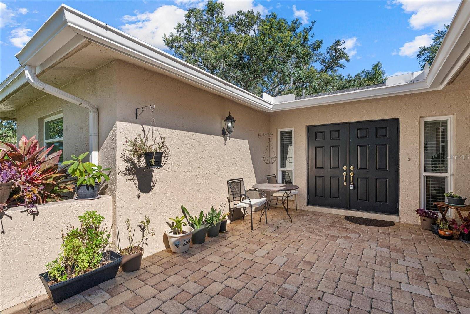 Sarasota, FL 34243,6916 W COUNTRY CLUB DR N #9B