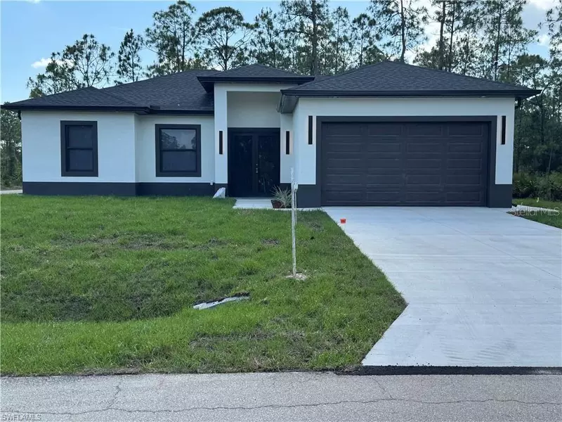 2607 E 13TH ST, Lehigh Acres, FL 33972