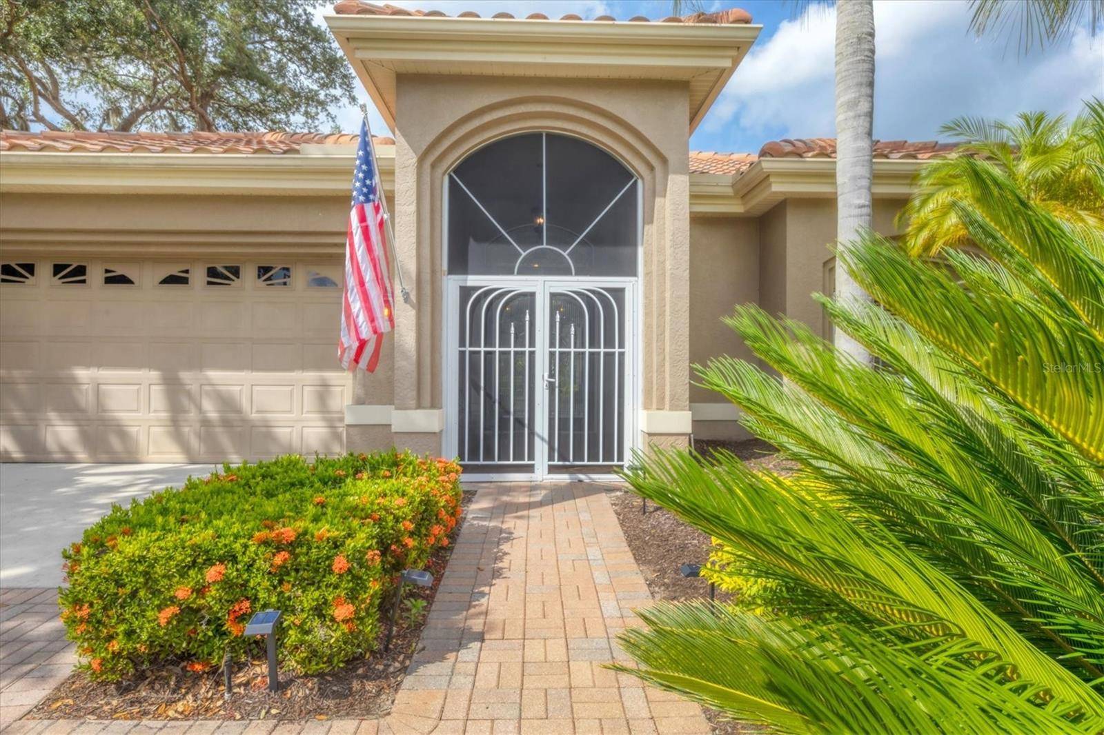 Sarasota, FL 34240,2518 DICK WILSON DR