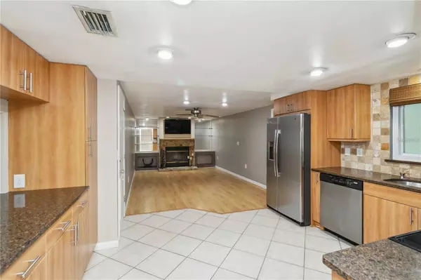 Sarasota, FL 34232,4021 BARRY WAY