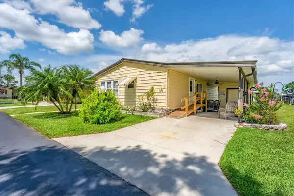 Bradenton, FL 34203,5707 45TH ST E #136