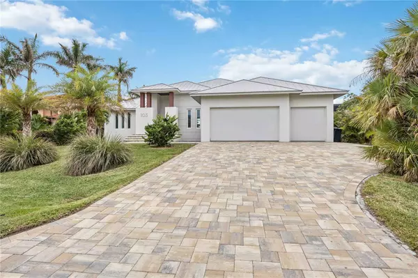 Port Charlotte, FL 33952,103 GRAHAM ST SE