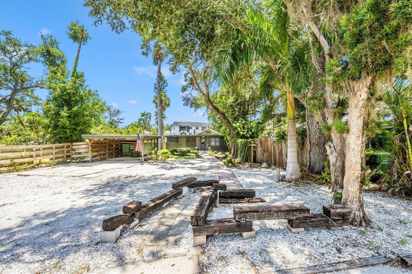 Sarasota, FL 34234,2027 PANAMA DR