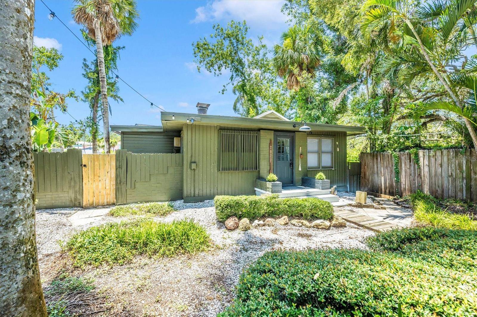 Sarasota, FL 34234,2027 PANAMA DR