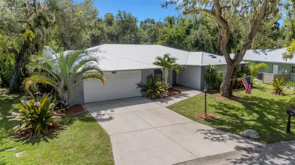 Sarasota, FL 34243,3736 MAPLE HOLLOW CT