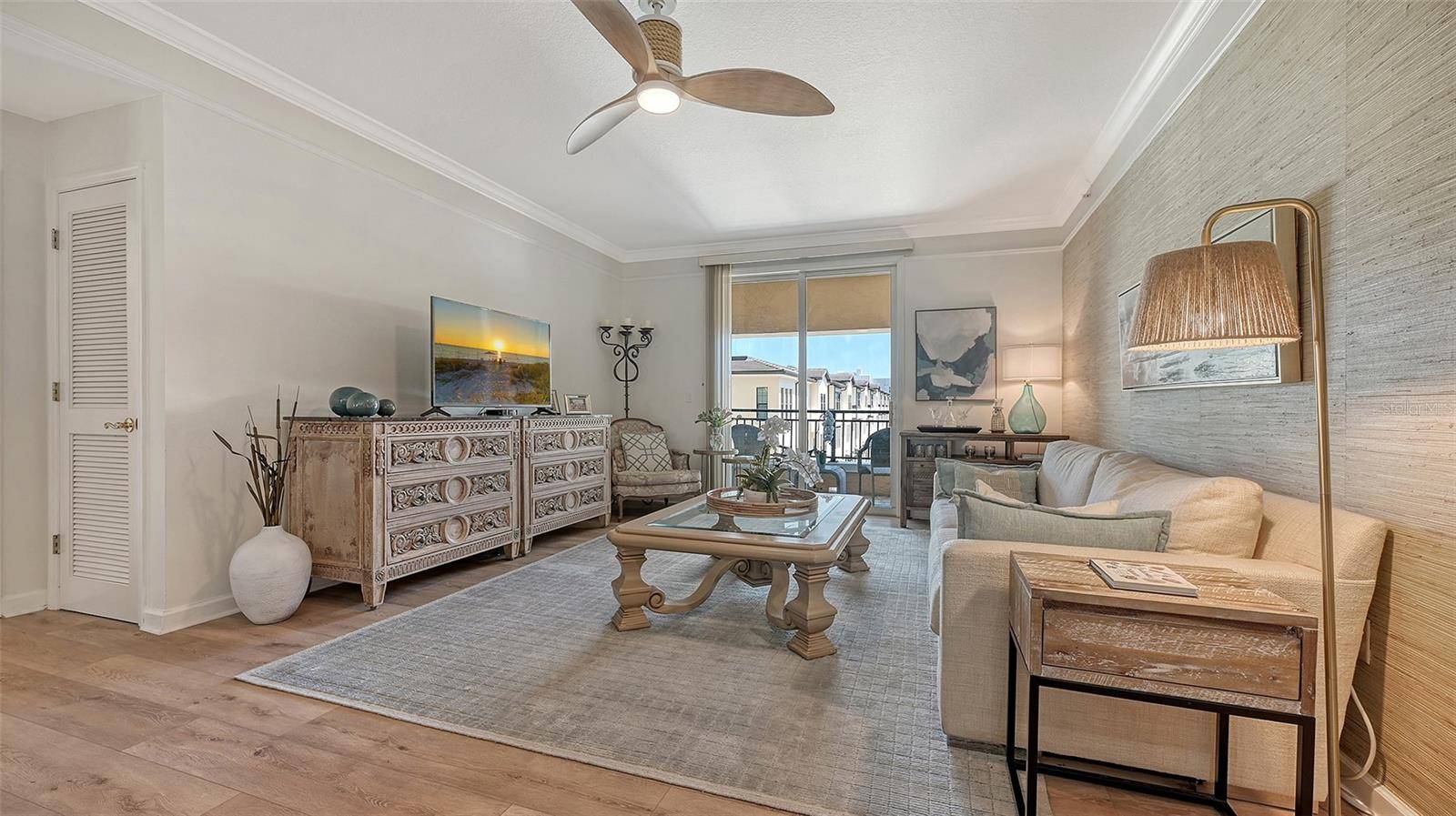 Sarasota, FL 34236,750 N TAMIAMI TRL #304