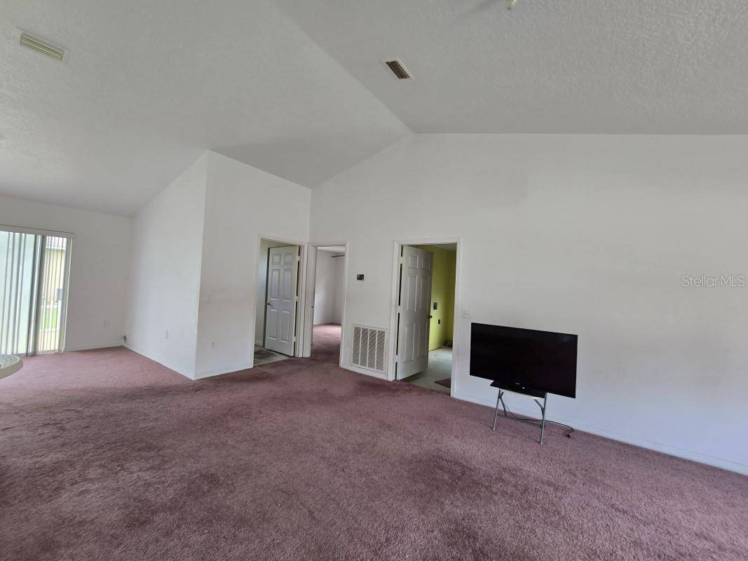 Eustis, FL 32726,860 S GROVE ST
