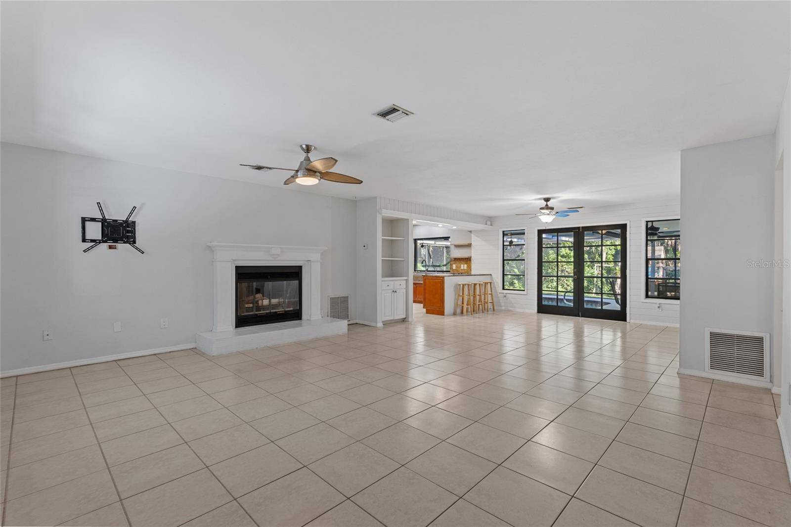 Sarasota, FL 34232,4595 FRIAR TUCK LN