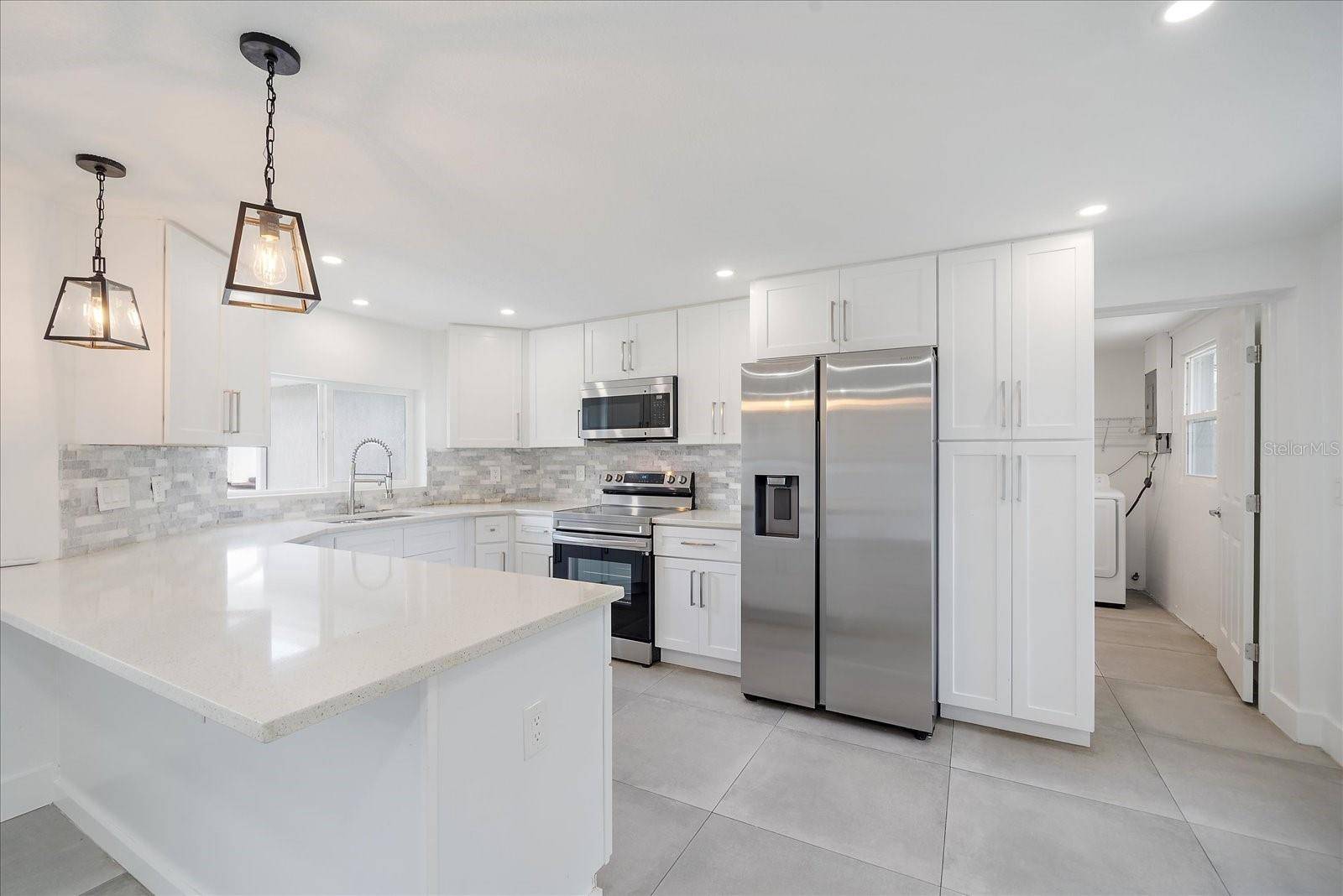 Sarasota, FL 34241,3959 COLERIDGE PL