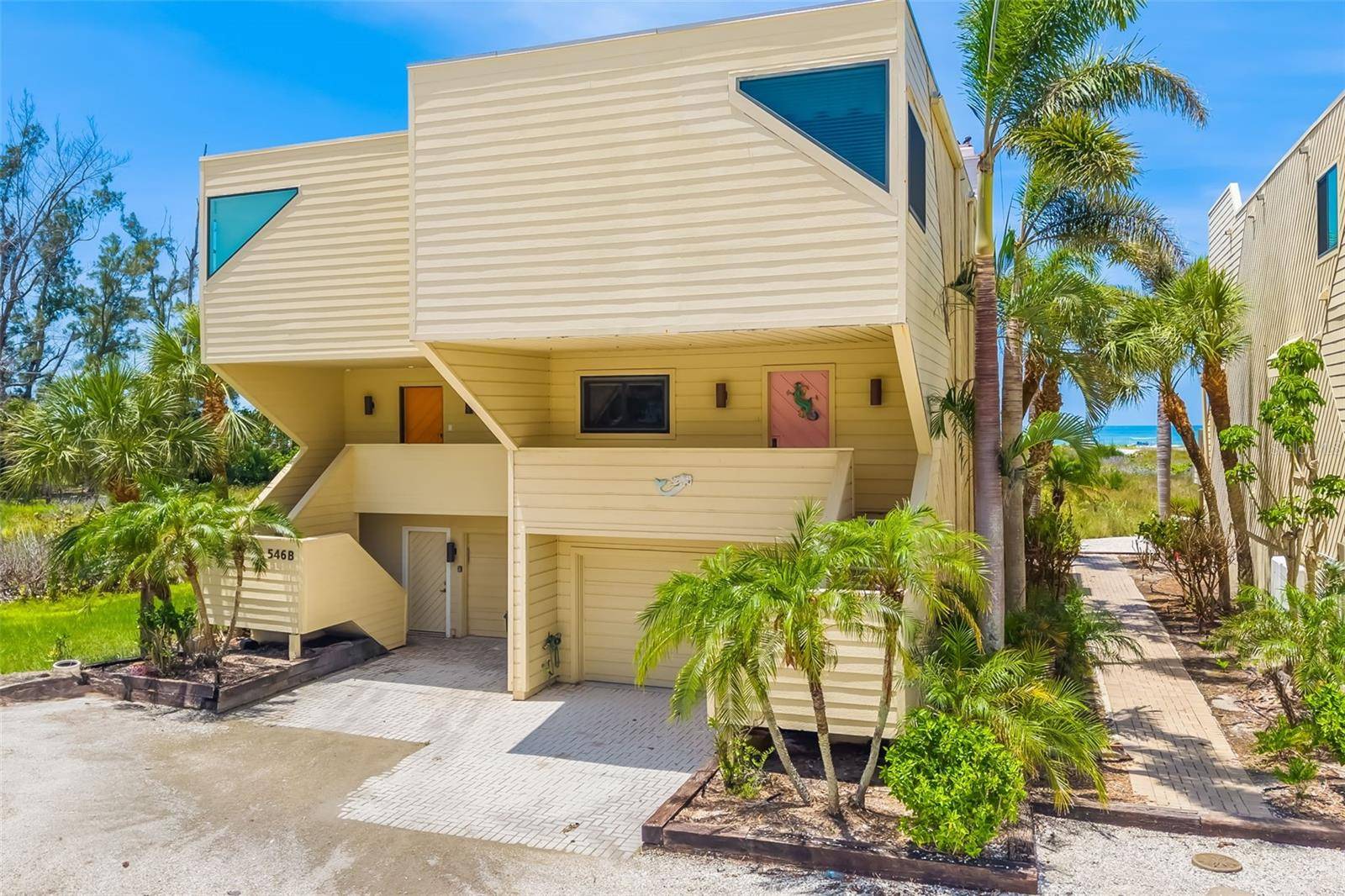 Sarasota, FL 34242,546A BEACH RD #A544