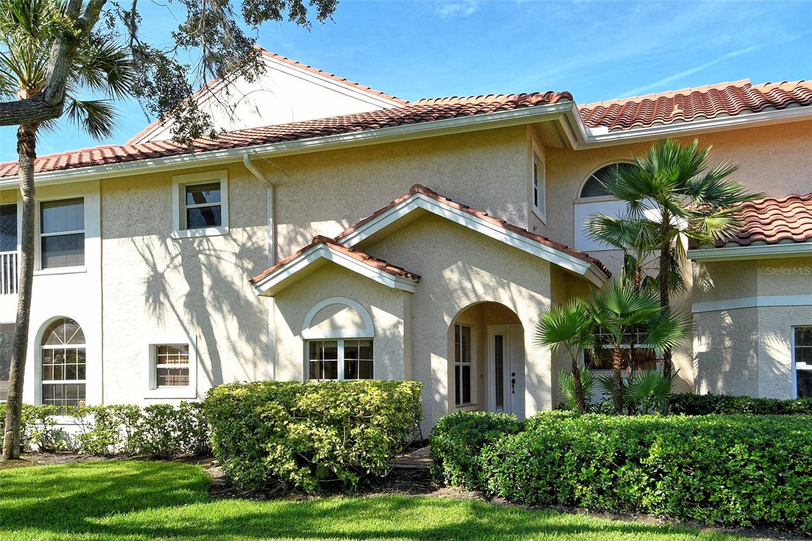 Sarasota, FL 34243,5598 GOLF POINTE DR