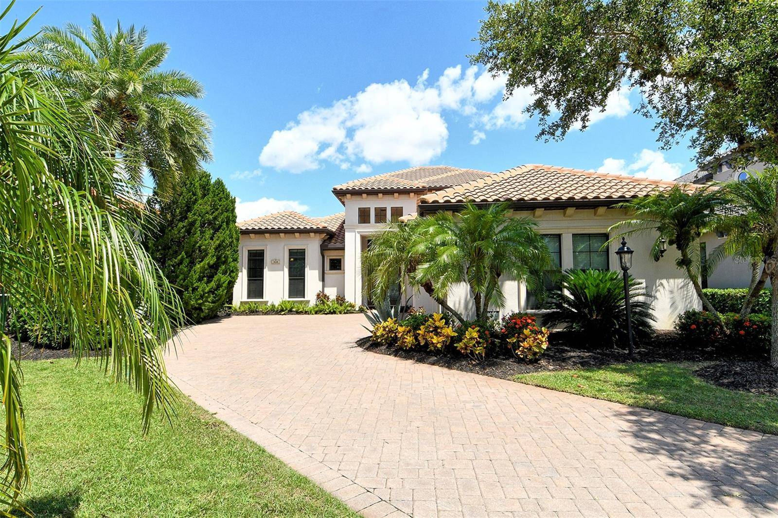 Bradenton, FL 34202,7638 WINDY HILL CV