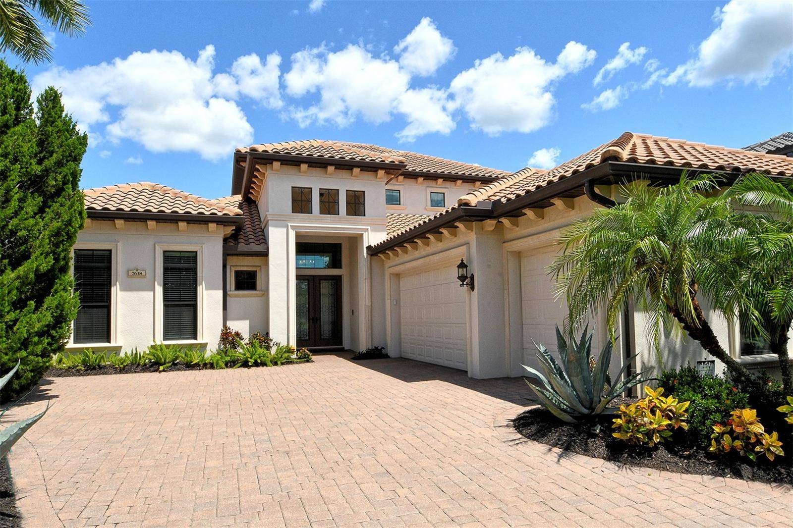 7638 WINDY HILL CV, Bradenton, FL 34202