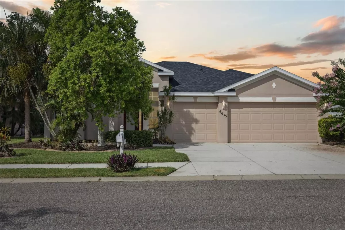 Palmetto, FL 34221,6635 BOBBY JONES CT