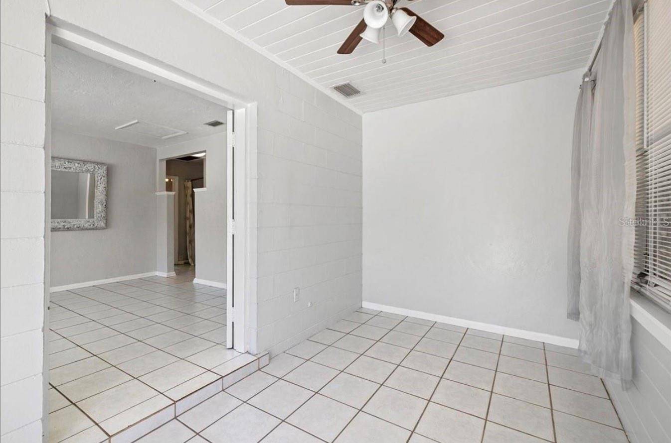 Sarasota, FL 34234,3915 IROQUOIS AVE