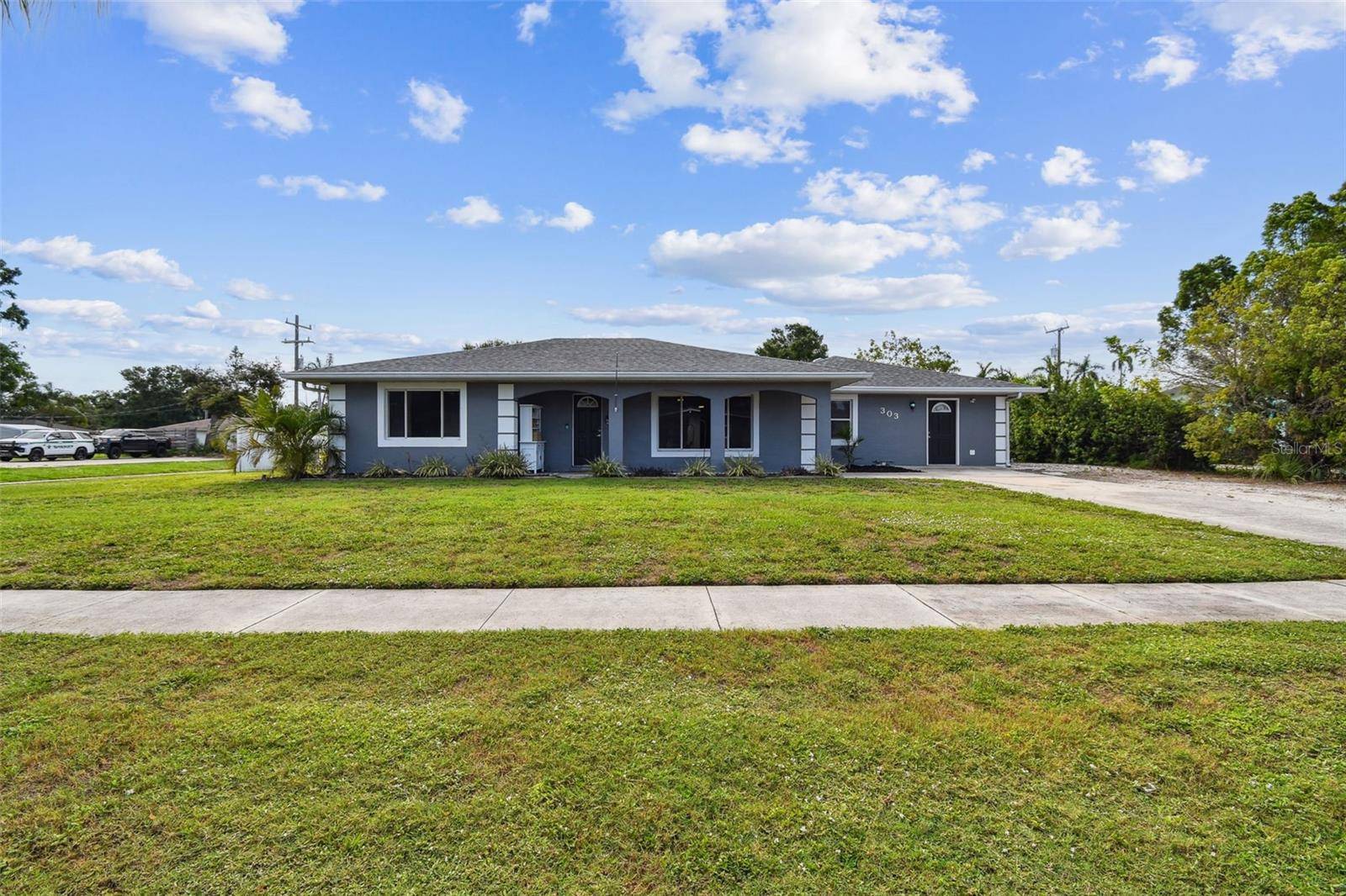 Bradenton, FL 34209,303 45TH ST W
