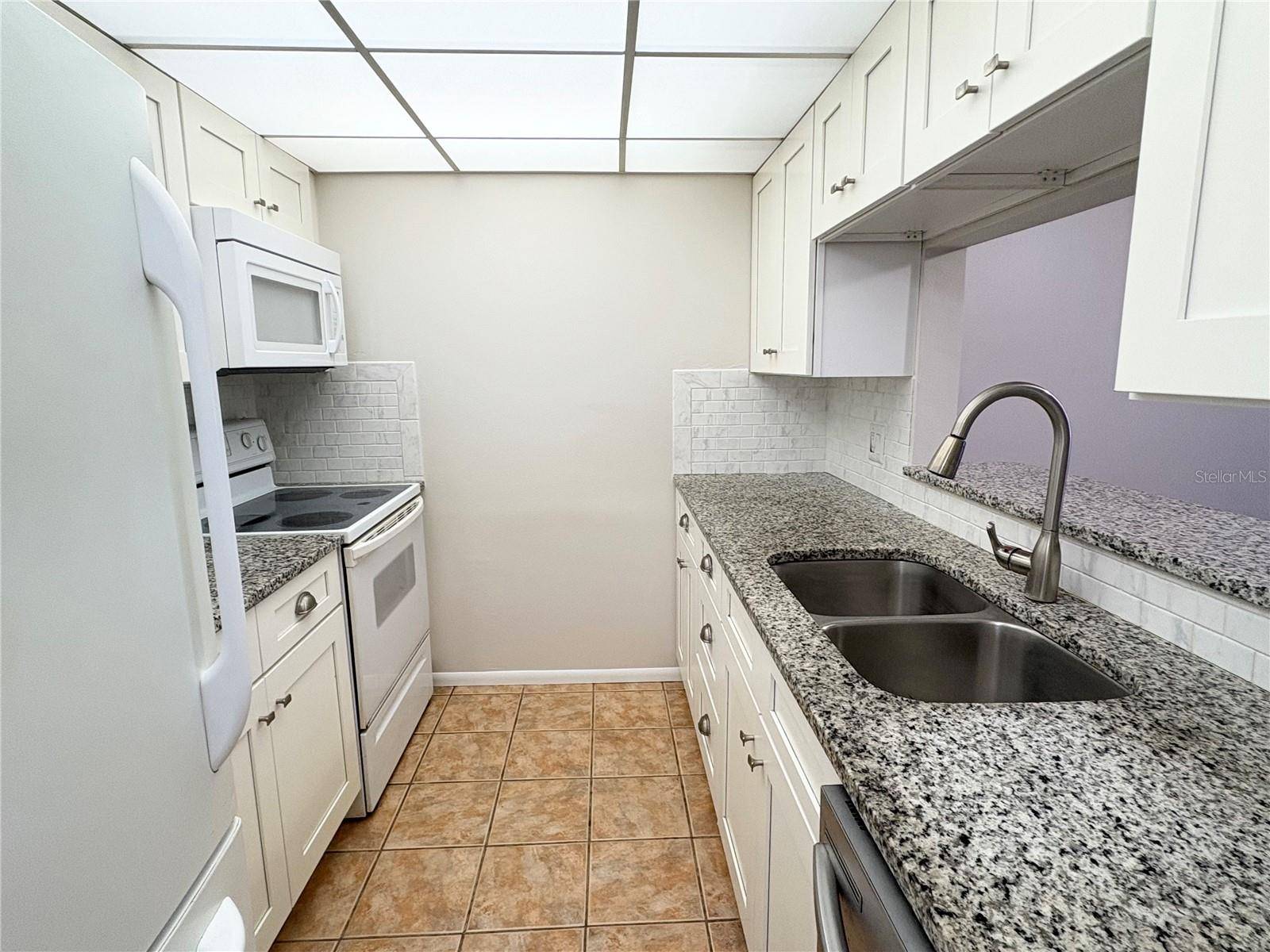 Venice, FL 34285,519 ALBEE FARM RD #101