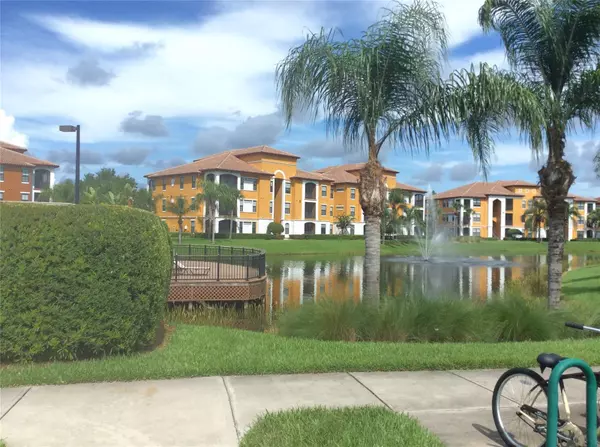 Sarasota, FL 34243,8397 38TH STREET CIR E #305