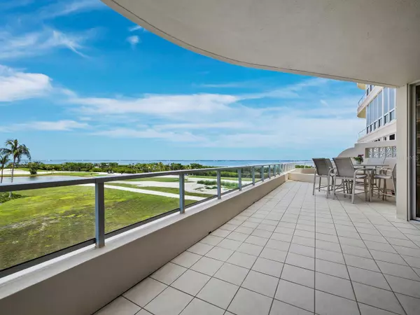 Longboat Key, FL 34228,3030 GRAND BAY BLVD #312