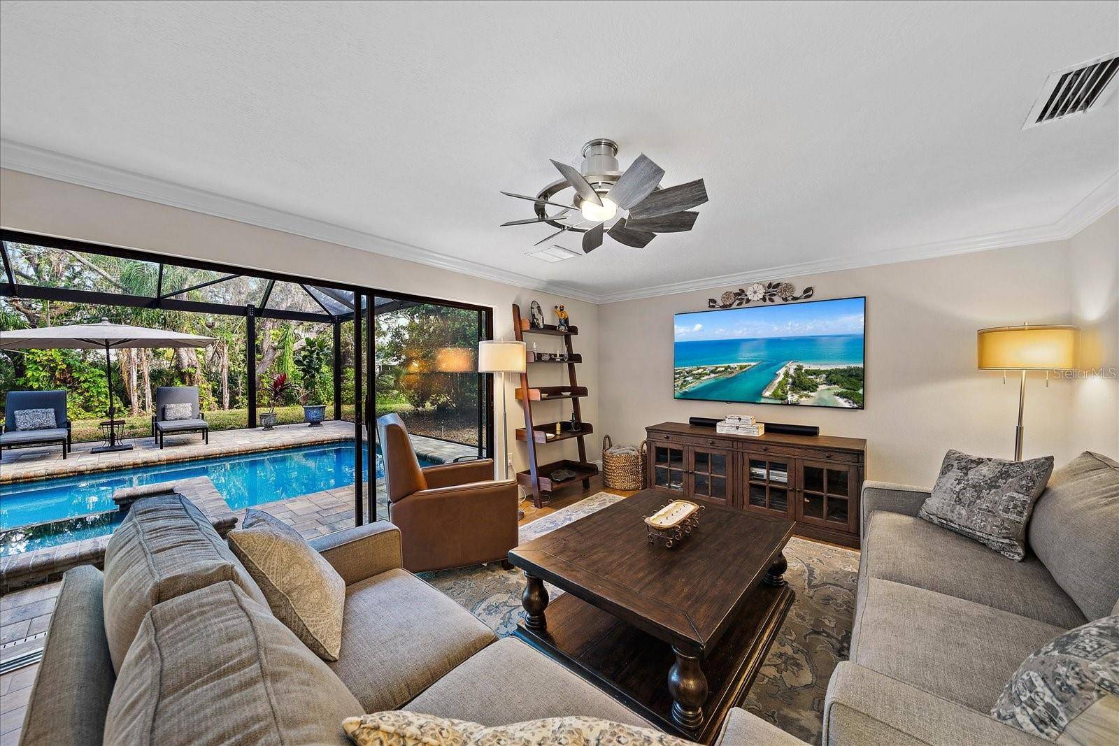 Sarasota, FL 34232,4533 FRIAR TUCK LN