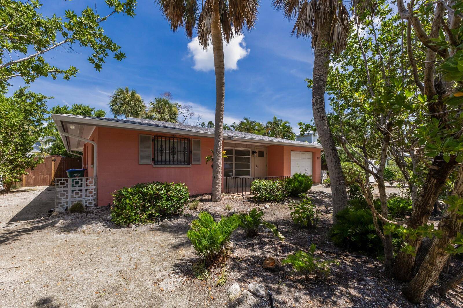 Holmes Beach, FL 34217,212 71ST ST