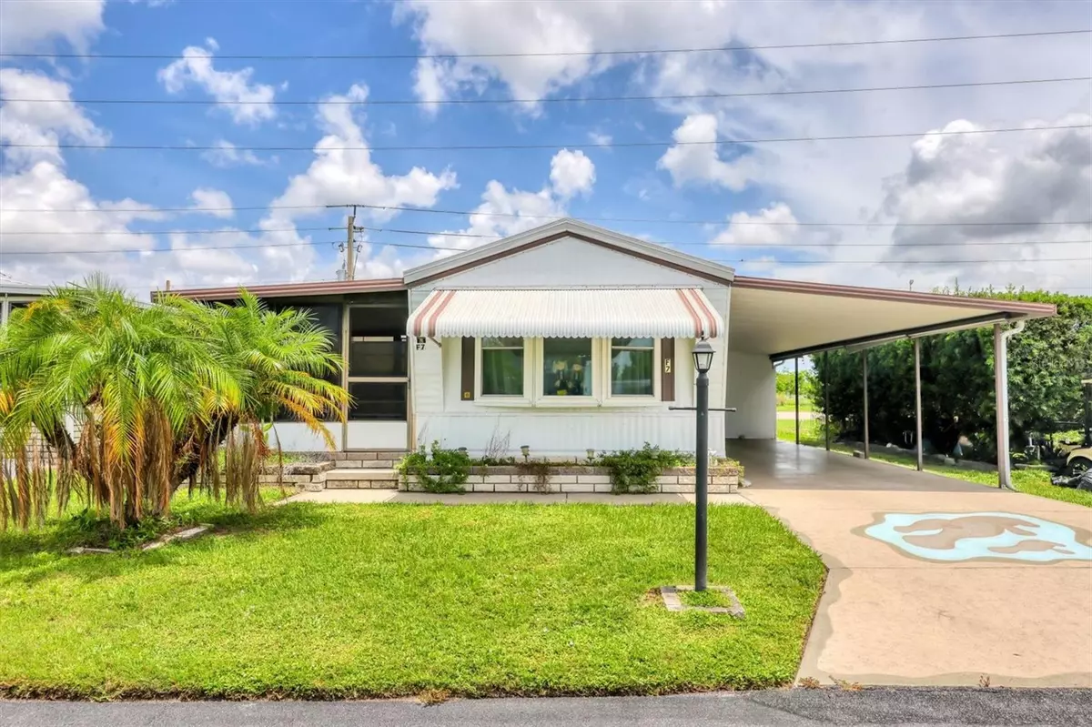 Bradenton, FL 34203,5316 53RD AVE E #F7