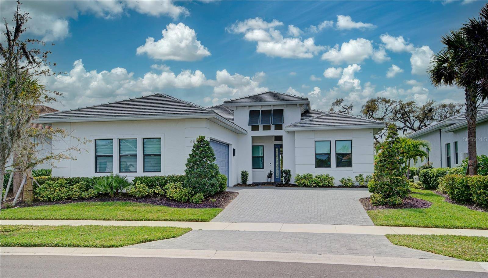 9045 BERNINI PL, Sarasota, FL 34240