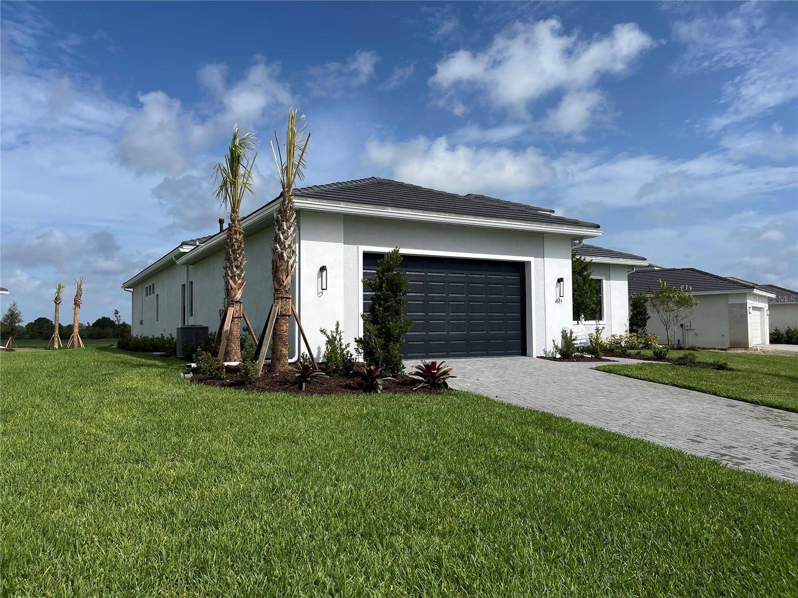 Sarasota, FL 34240,4525 MONDRIAN CT