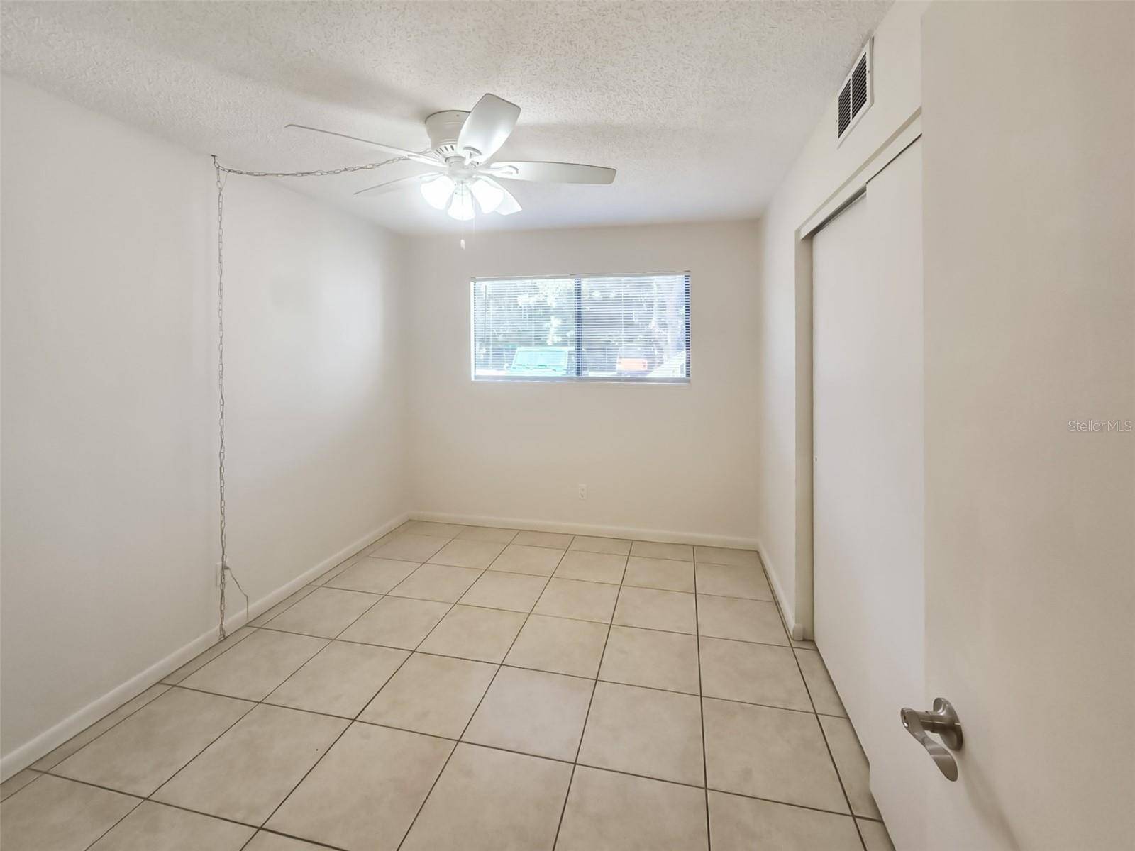 Bradenton, FL 34210,6033 34TH ST W #11