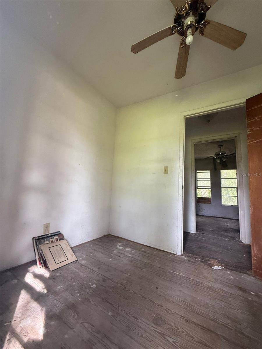 New Smyrna Beach, FL 32168,617 N DUSS ST