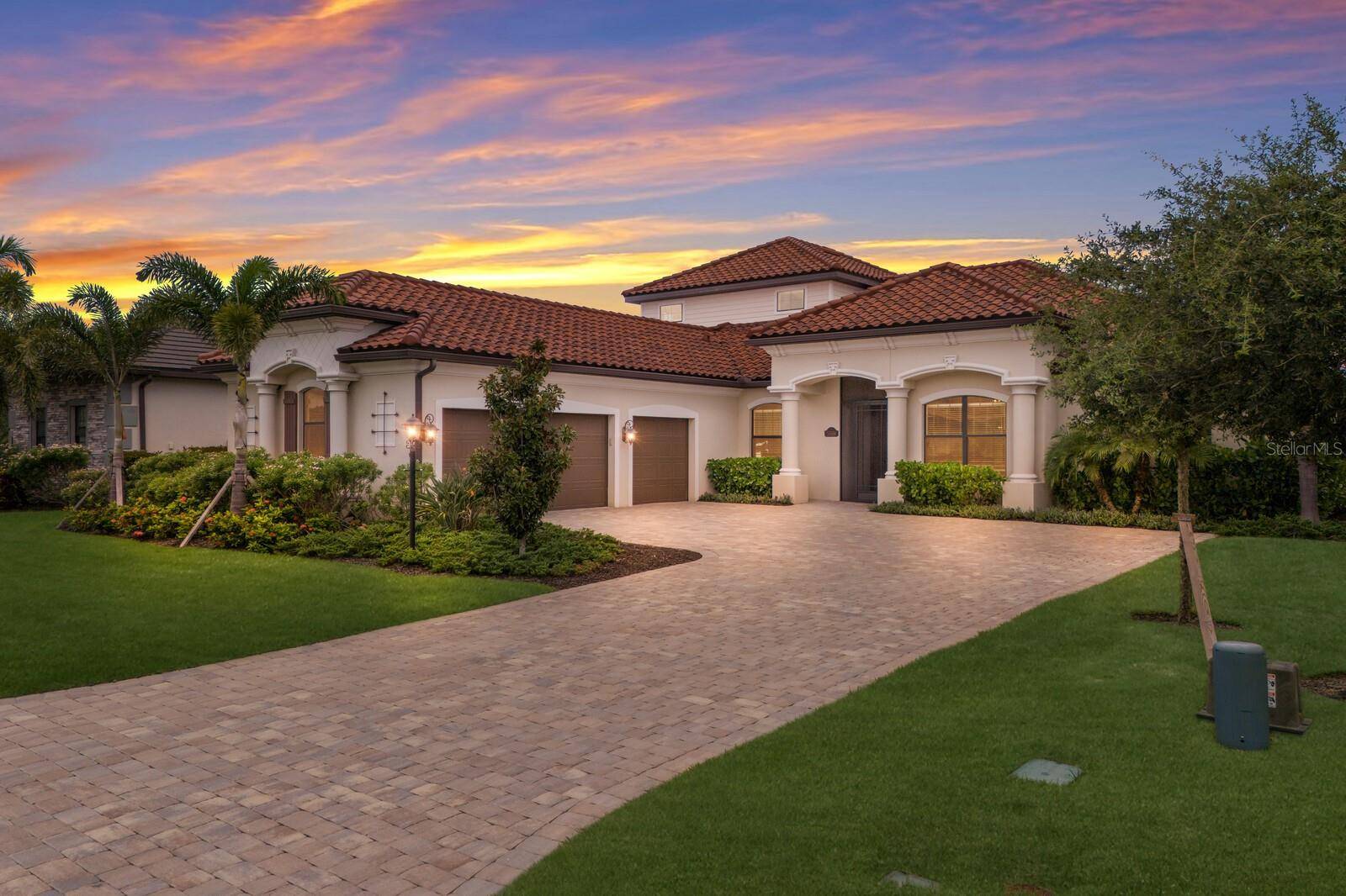 5569 MULLIGAN WAY, Bradenton, FL 34211
