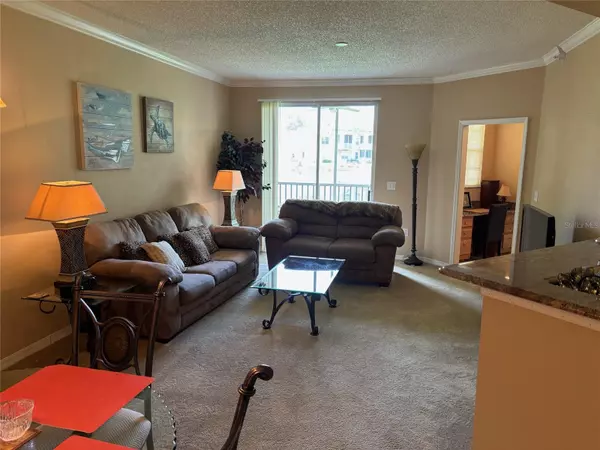 Sarasota, FL 34235,5681 BENTGRASS DR #13-102
