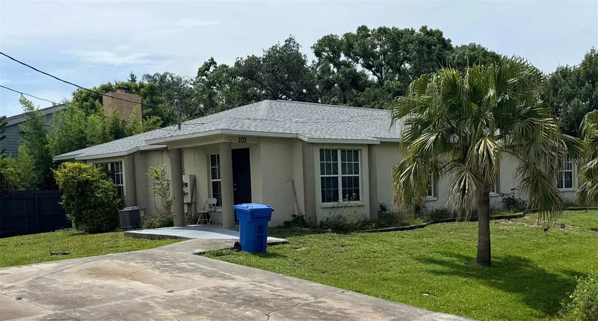 Ruskin, FL 33570,201 8TH ST NE #201 / 203