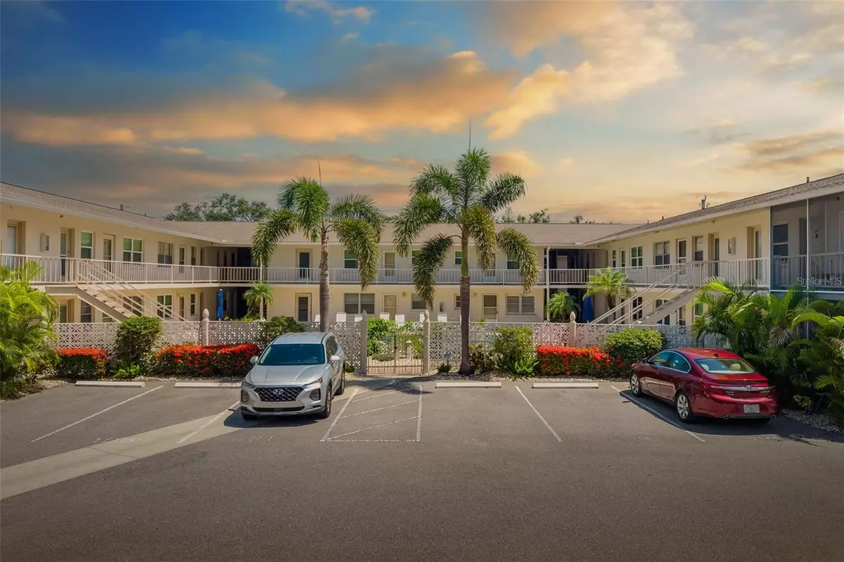 Venice, FL 34285,510 GRANADA AVE #108