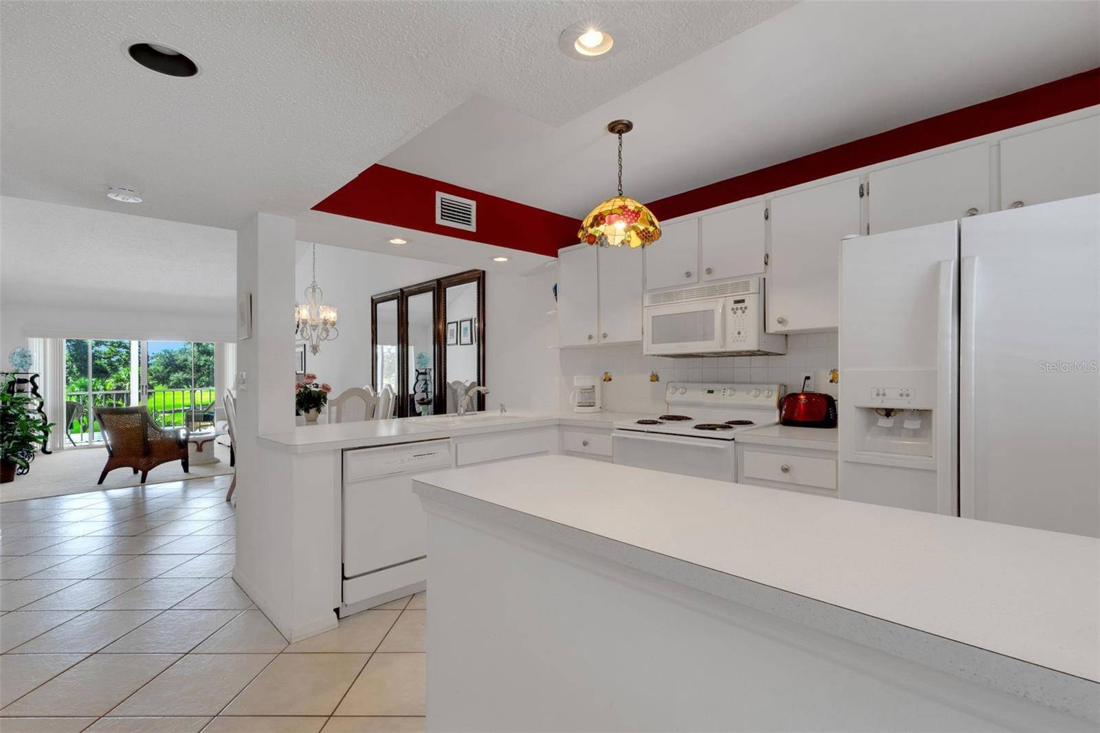 Venice, FL 34293,448 CERROMAR RD #289