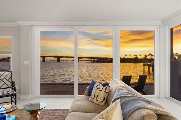 Sarasota, FL 34236,226 GOLDEN GATE PT #12