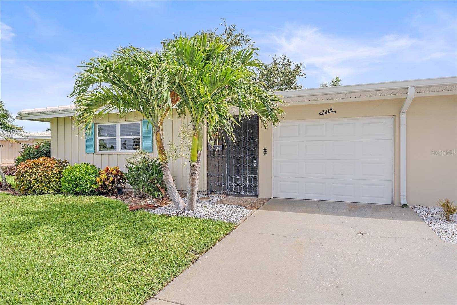 Bradenton, FL 34209,7216 11TH AVE W #203