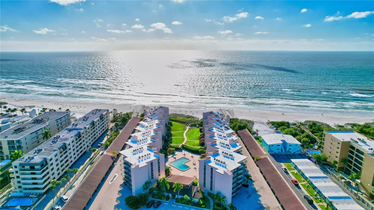 Sarasota, FL 34242,6480 MIDNIGHT PASS RD #211