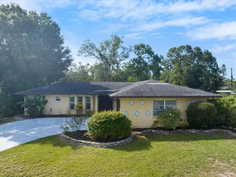 2517 AMANDA DR, Sarasota, FL 34232