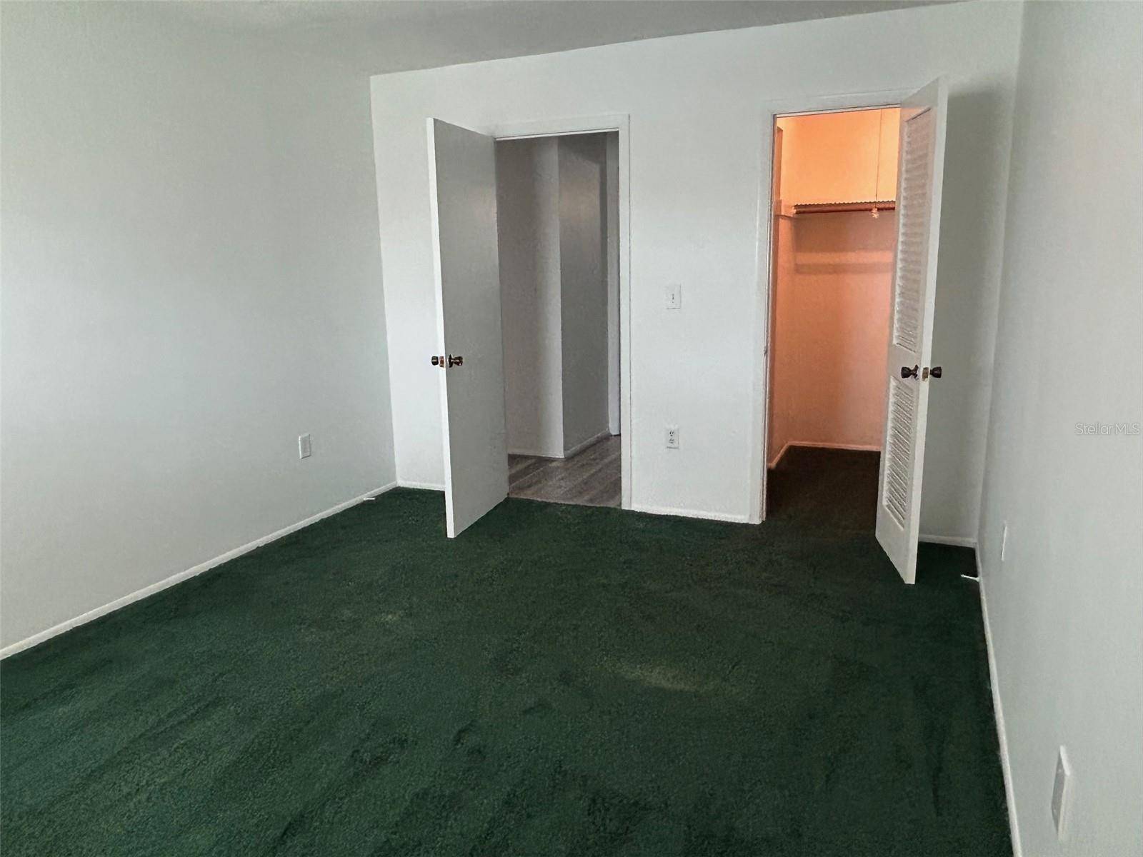 Sarasota, FL 34231,2810 SWIFTON DR #106
