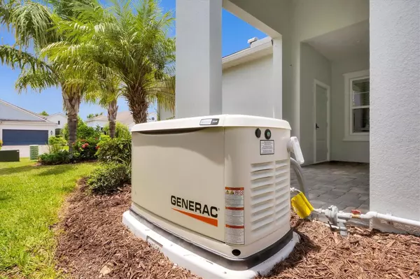 Bradenton, FL 34211,3111 SKY BLUE CV