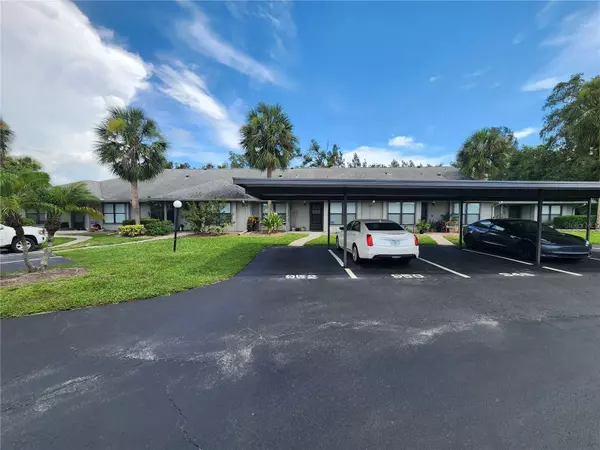 948 N BENEVA RD #V25, Sarasota, FL 34232
