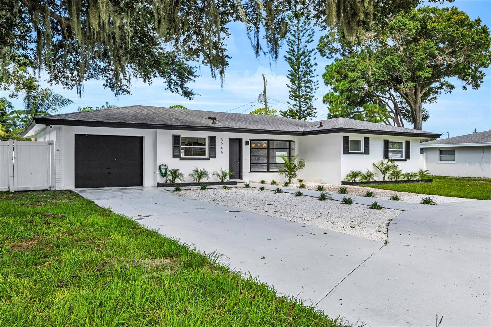 Sarasota, FL 34235,3946 PRUDENCE DR