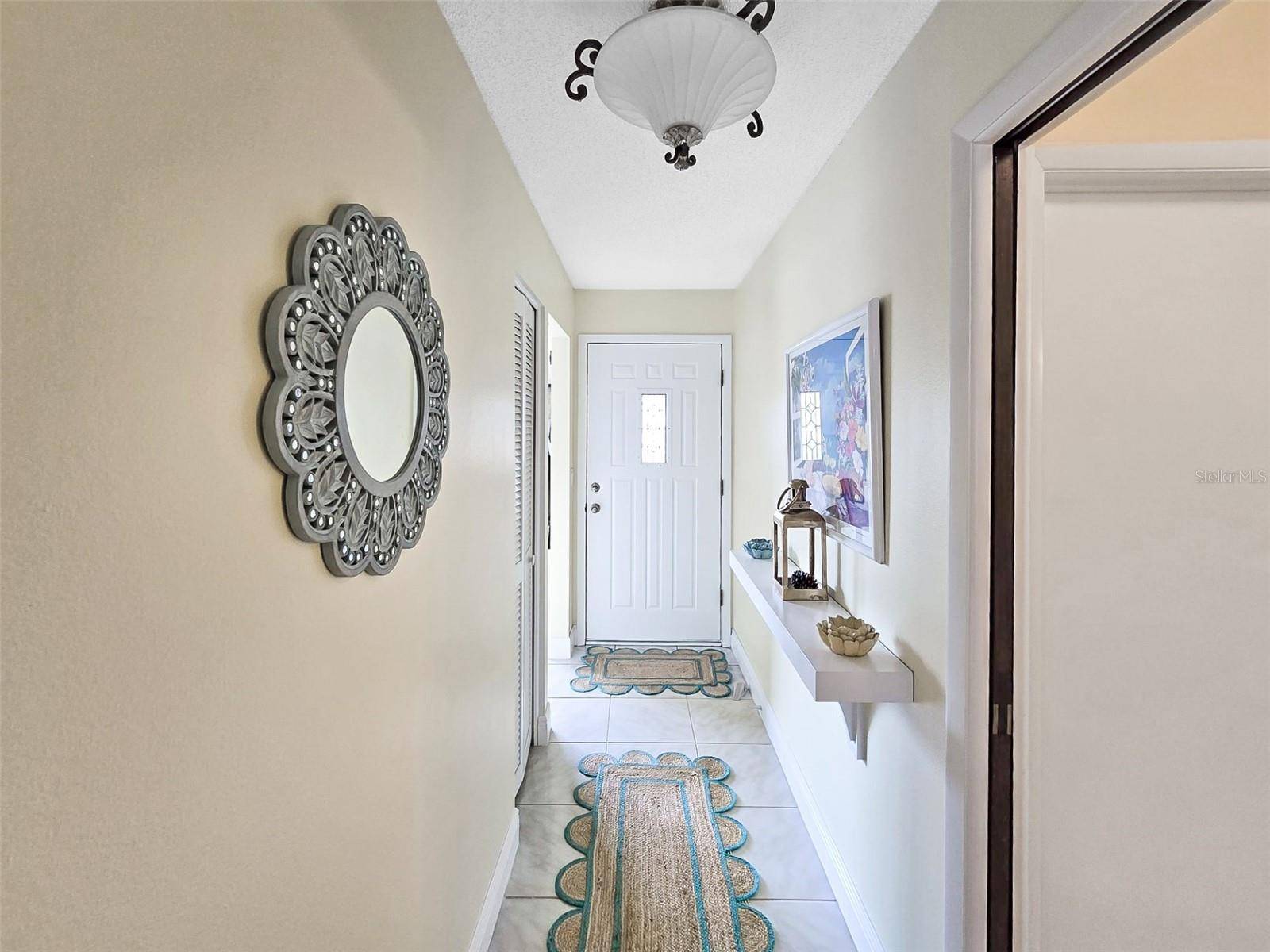 Sarasota, FL 34243,5749 AVISTA DR #4148